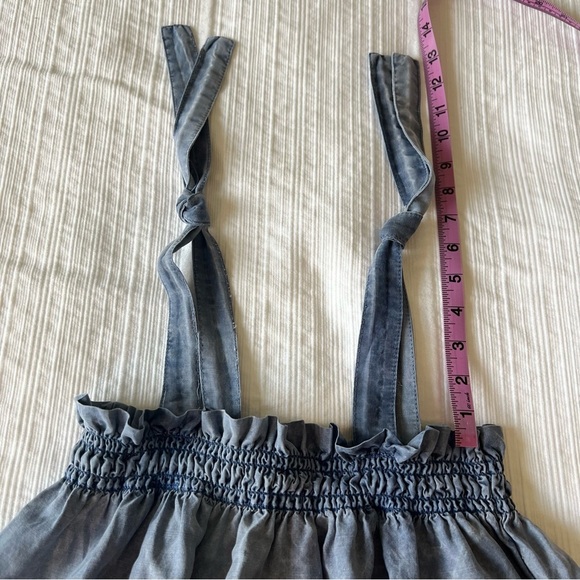2/$30 Anthropologie Cloth and Stone Blue Smocked Sleeveless Crop Top - Picture 6 of 13